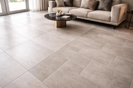 salon-moderne-carrelage-canape-table-basse