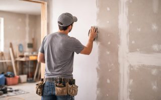 artisan-mur-placo-renovation-outils